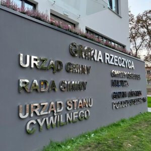 Biura, urzędy i banki — realizacja 49