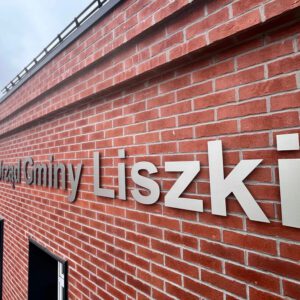Biura, urzędy i banki — realizacja 58
